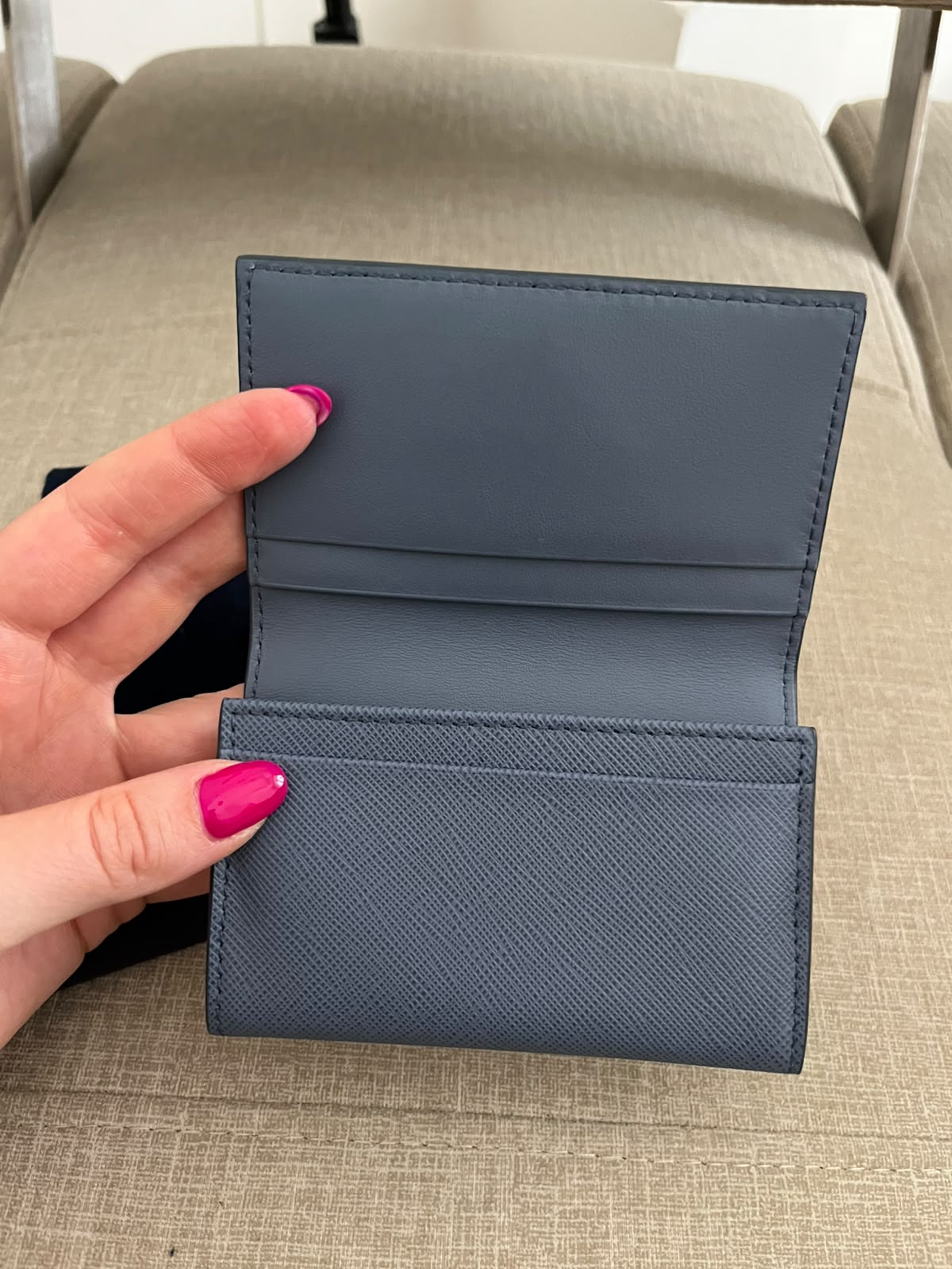 Prada portacarte in pelle azzurro polvere