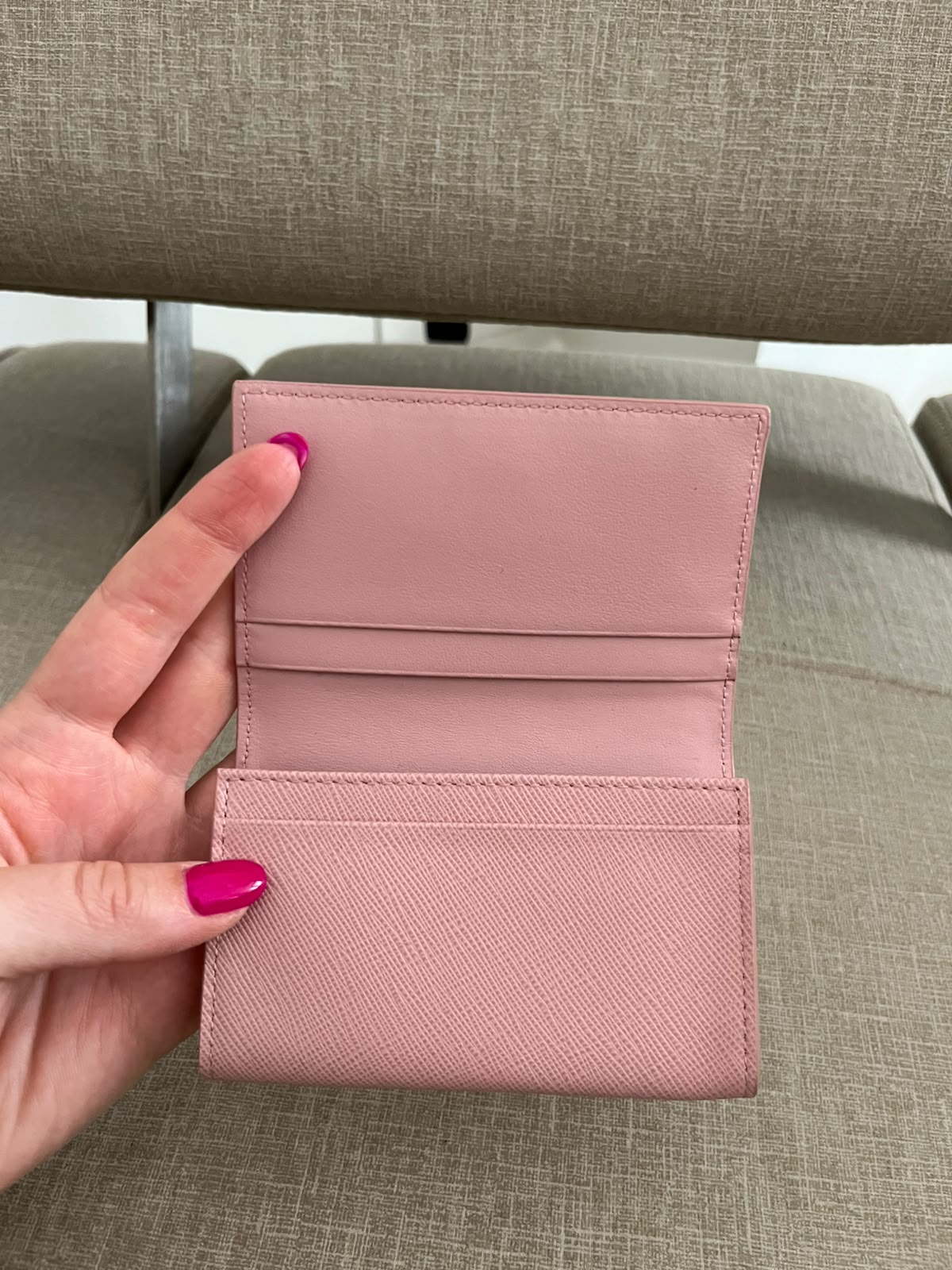 Prada portacarte in pelle rosa cipria