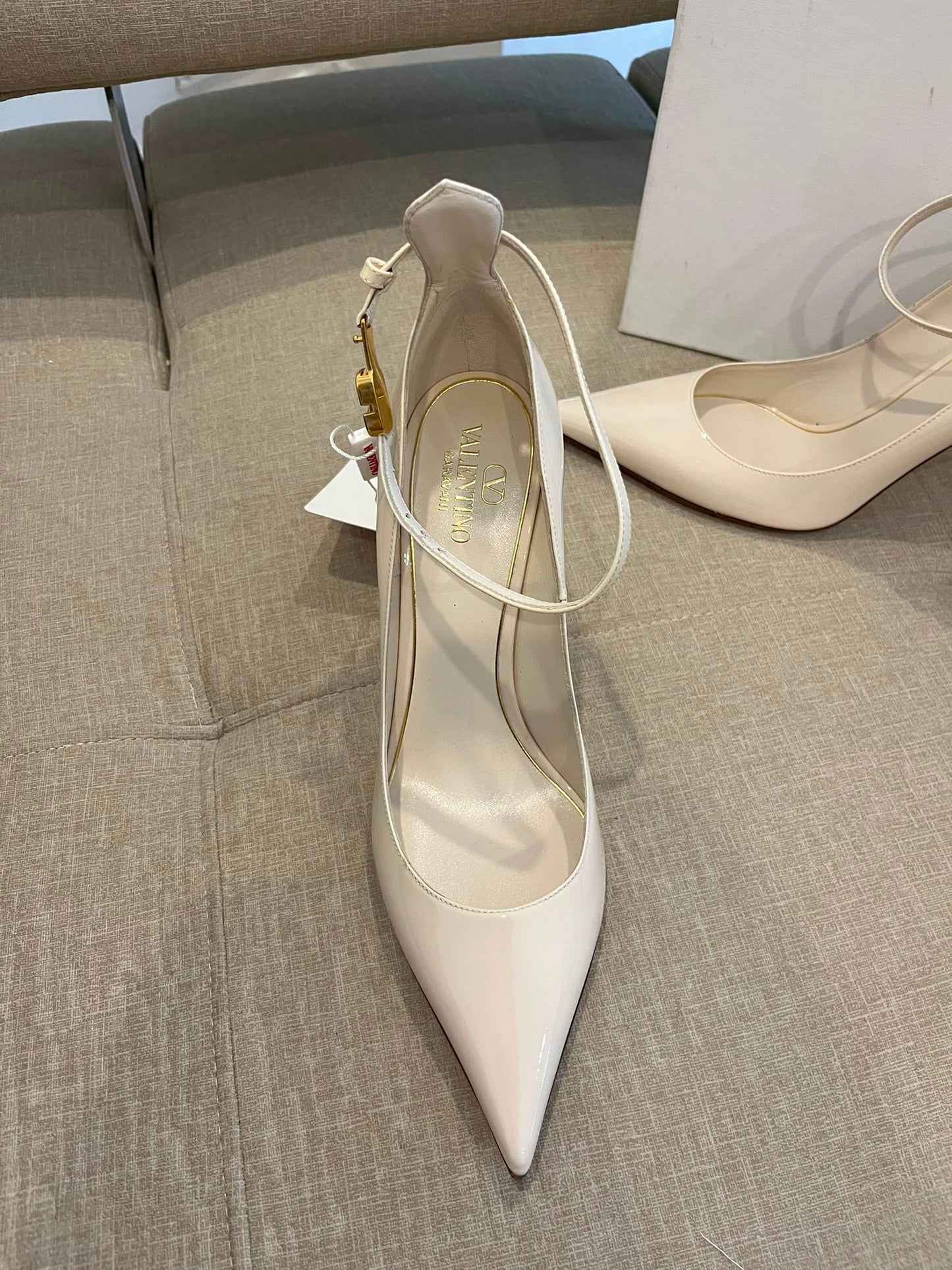 Valentino décolleté bianco