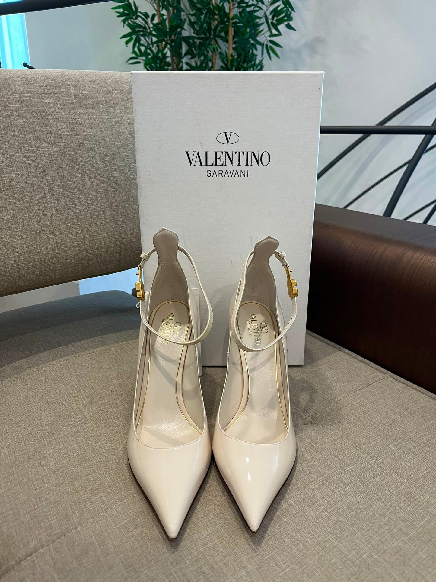 Valentino décolleté bianco