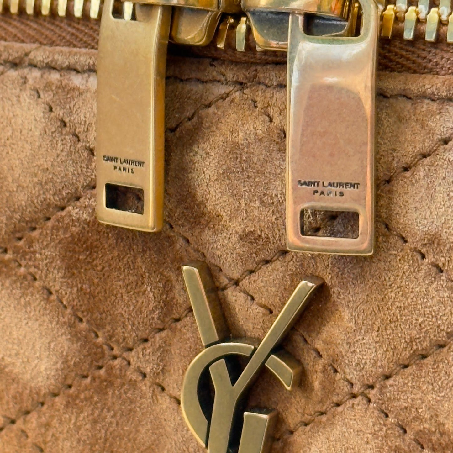 Saint Laurent Vanity in Suede Large
