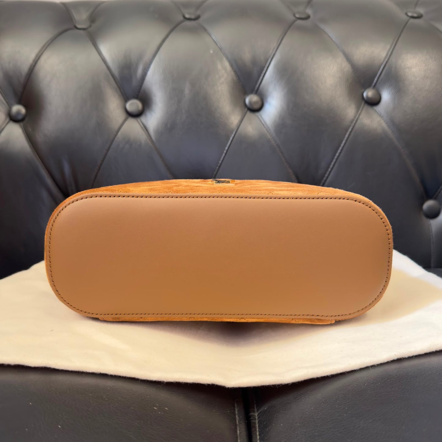 Saint Laurent Vanity in Suede Large
