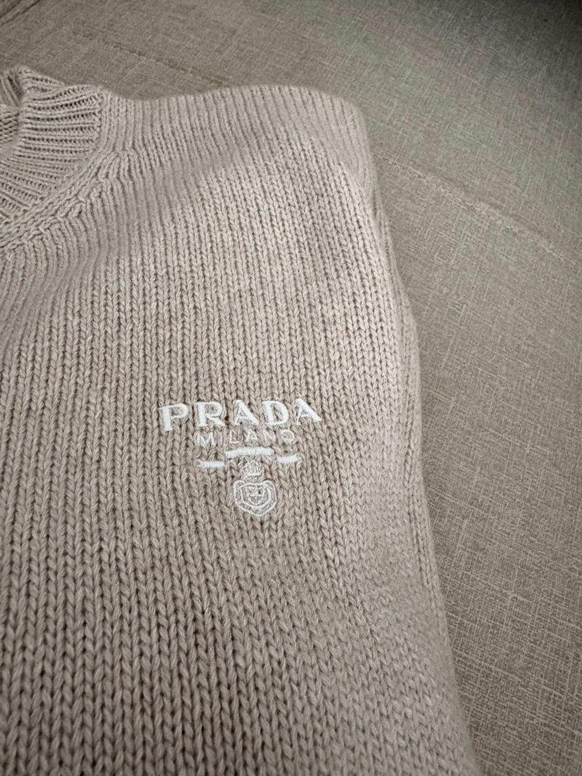 Prada pullover beige chiaro