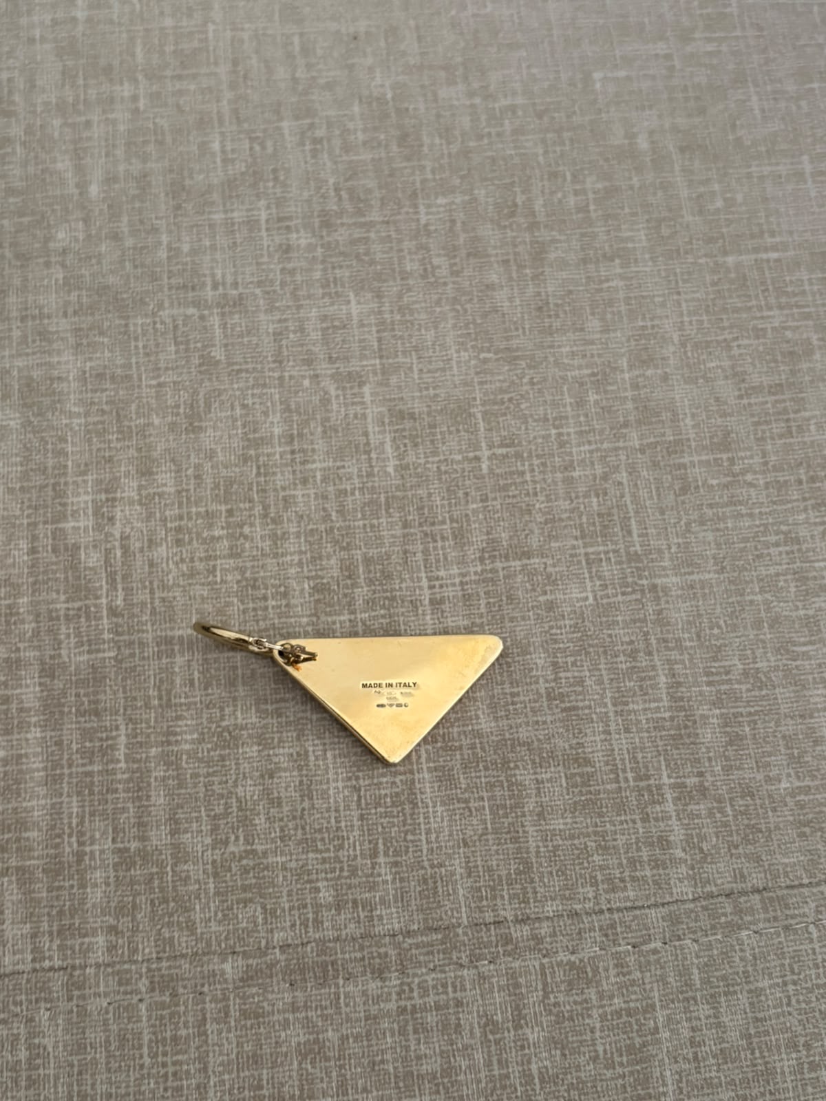 Prada orecchino oro e cristalli