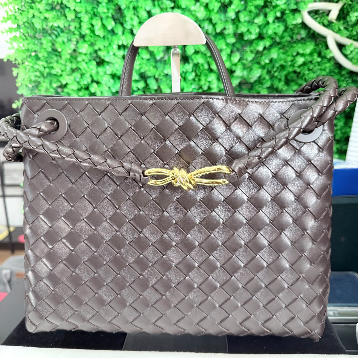 Bottega Veneta Andiamo Medium - Fondant