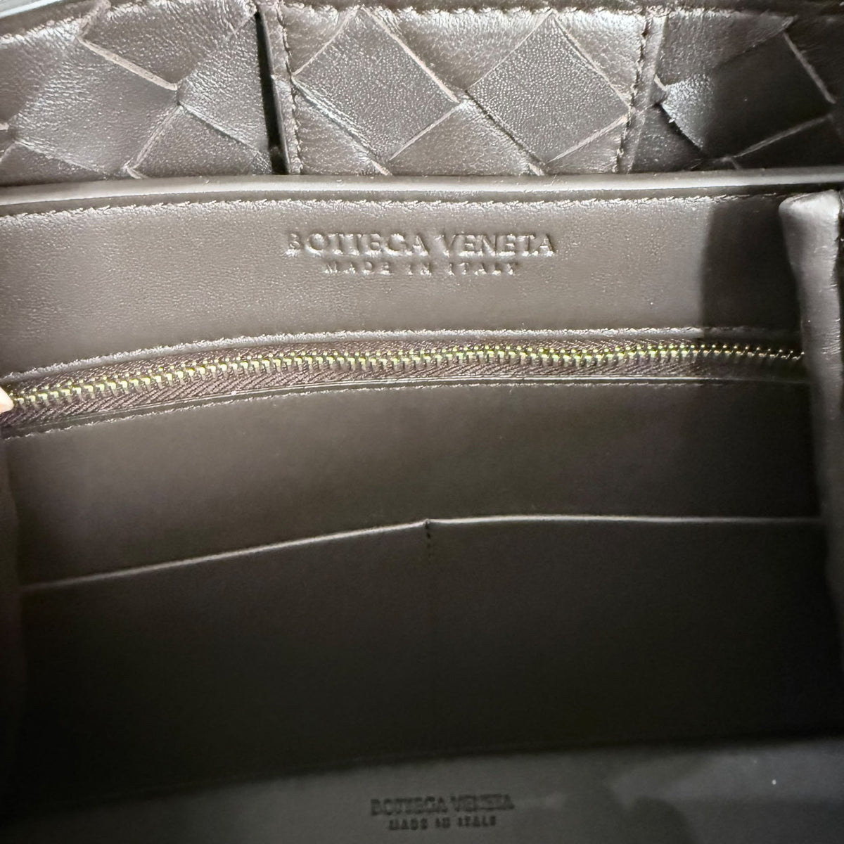 Bottega Veneta Andiamo Medium - Fondant