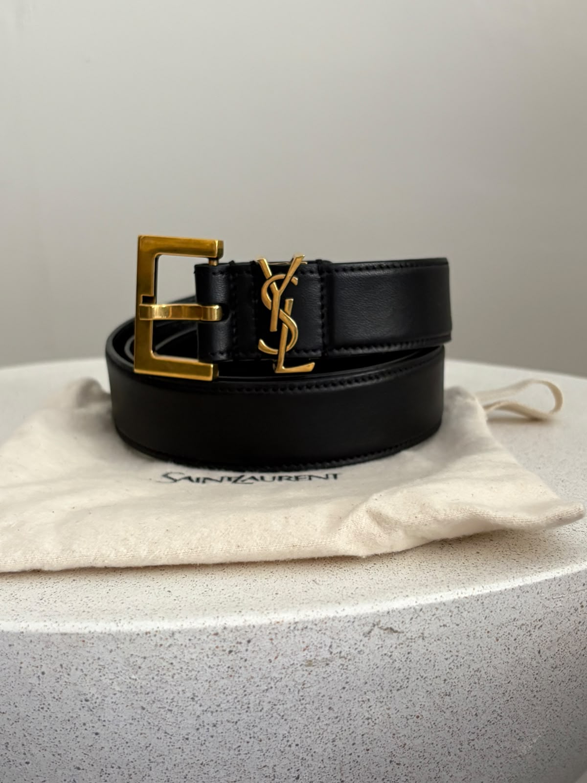 Saint Laurent Cintura in pelle nera