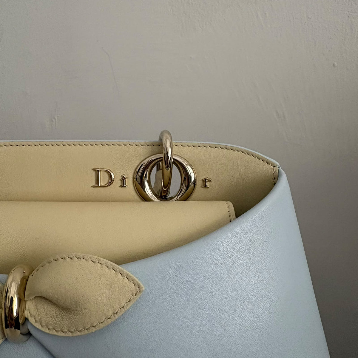 Dior Cigale Azzurro chiaro e beige