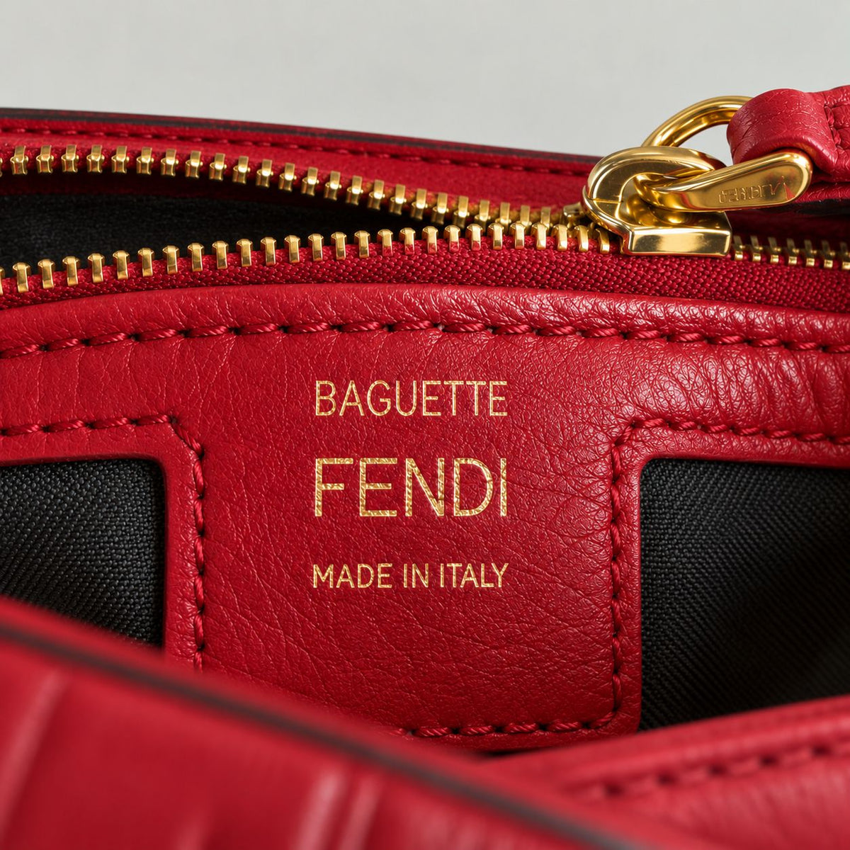 Fendi Baguette in pelle Rosso scuro