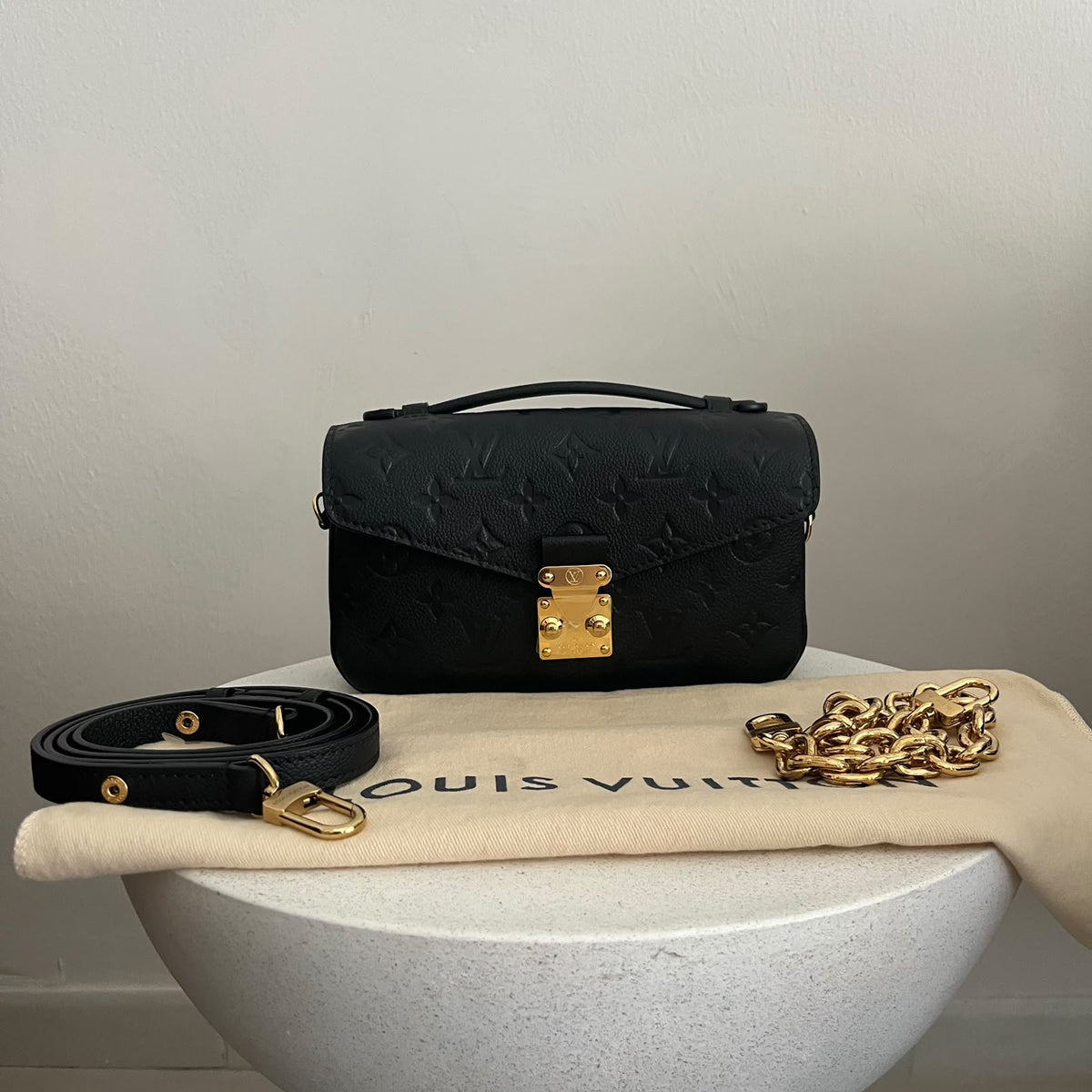 Louis Vuitton Metis Nera