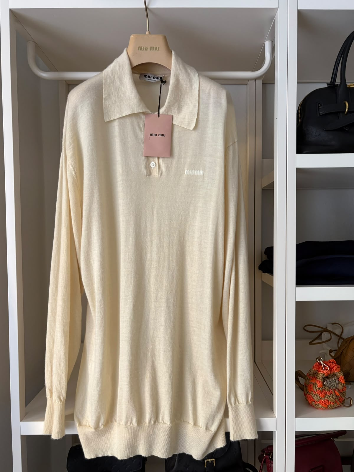 Miu Miu polo in maglia color avorio