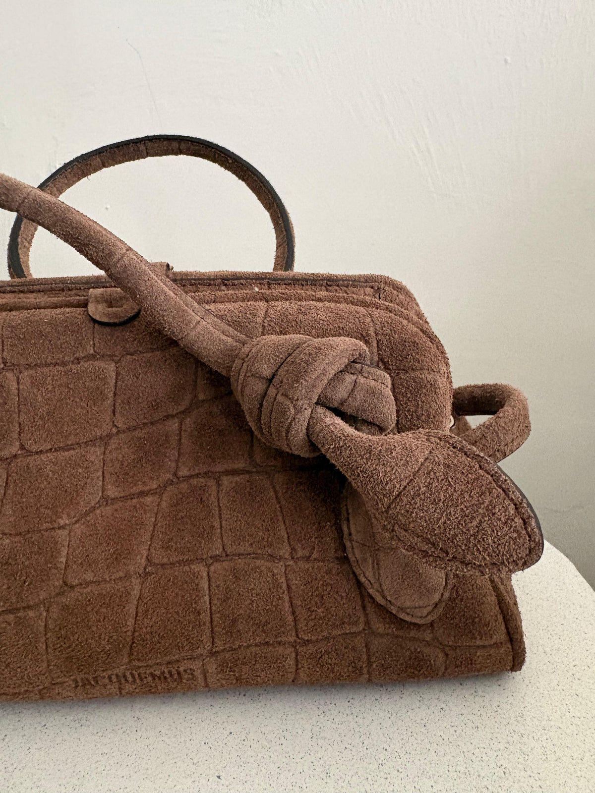 Jacquemus le Turismo in pelle scamosciata marrone