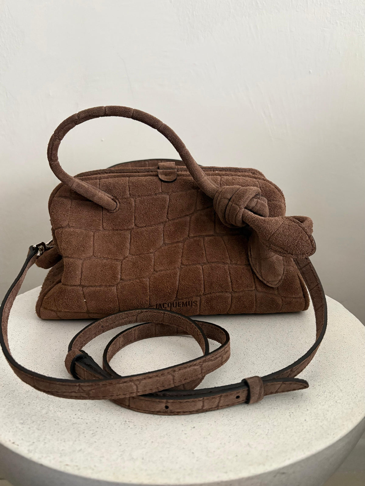 Jacquemus le Turismo in pelle scamosciata marrone