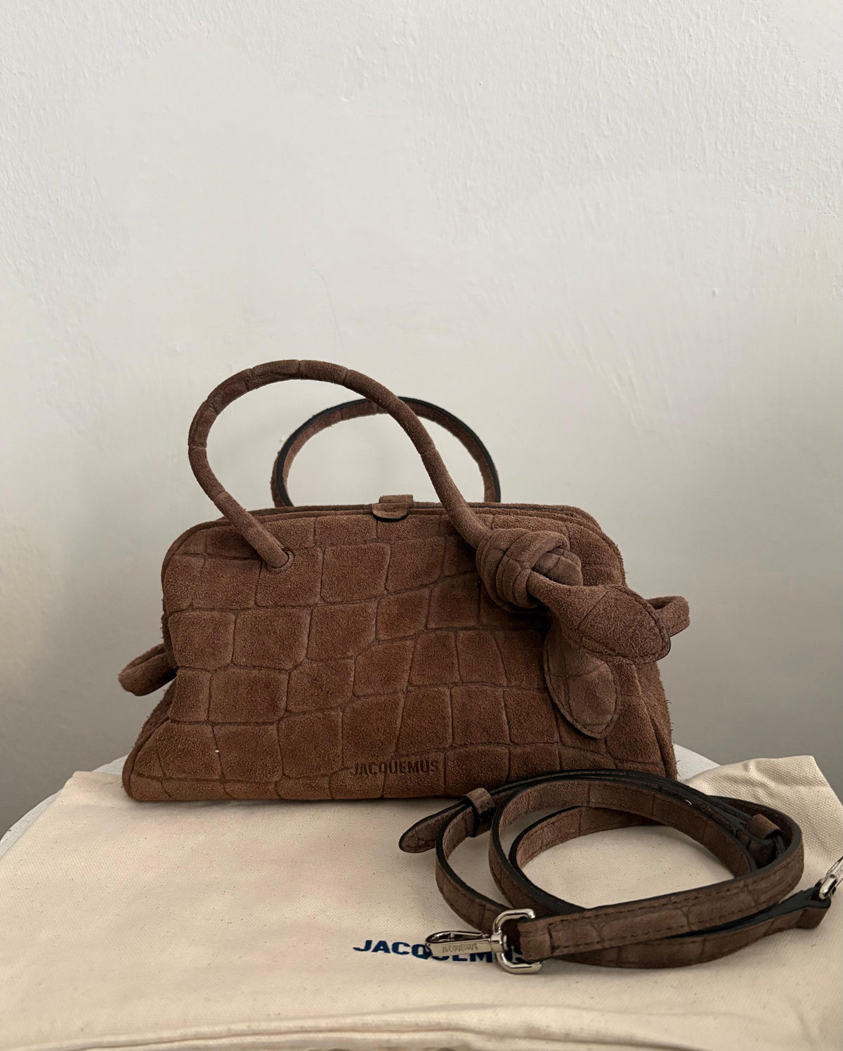 Jacquemus le Turismo in pelle scamosciata marrone