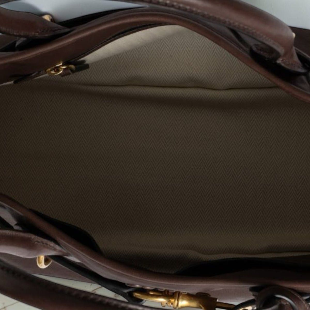 Miu Miu Aventure in pelle marrone scuro