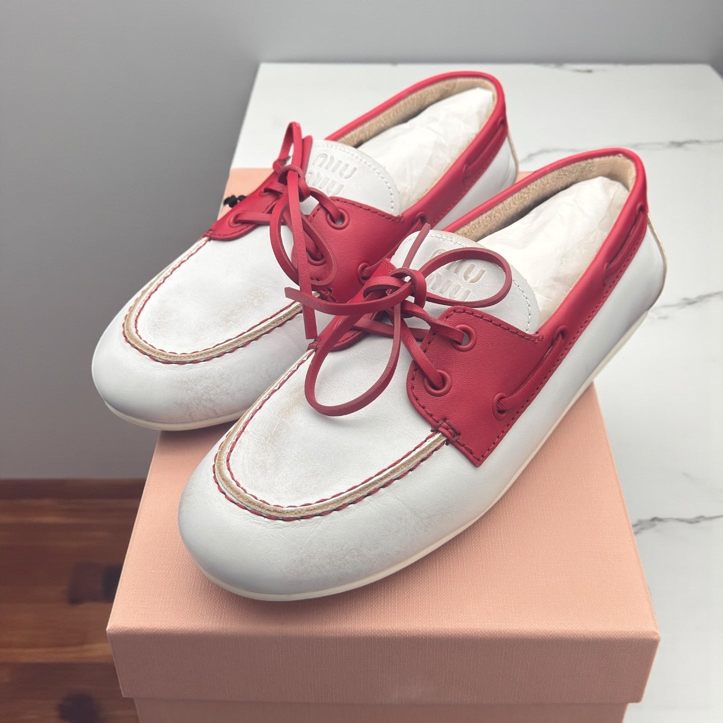 Miu Miu Scarpe da Barca Bianche e Rosse