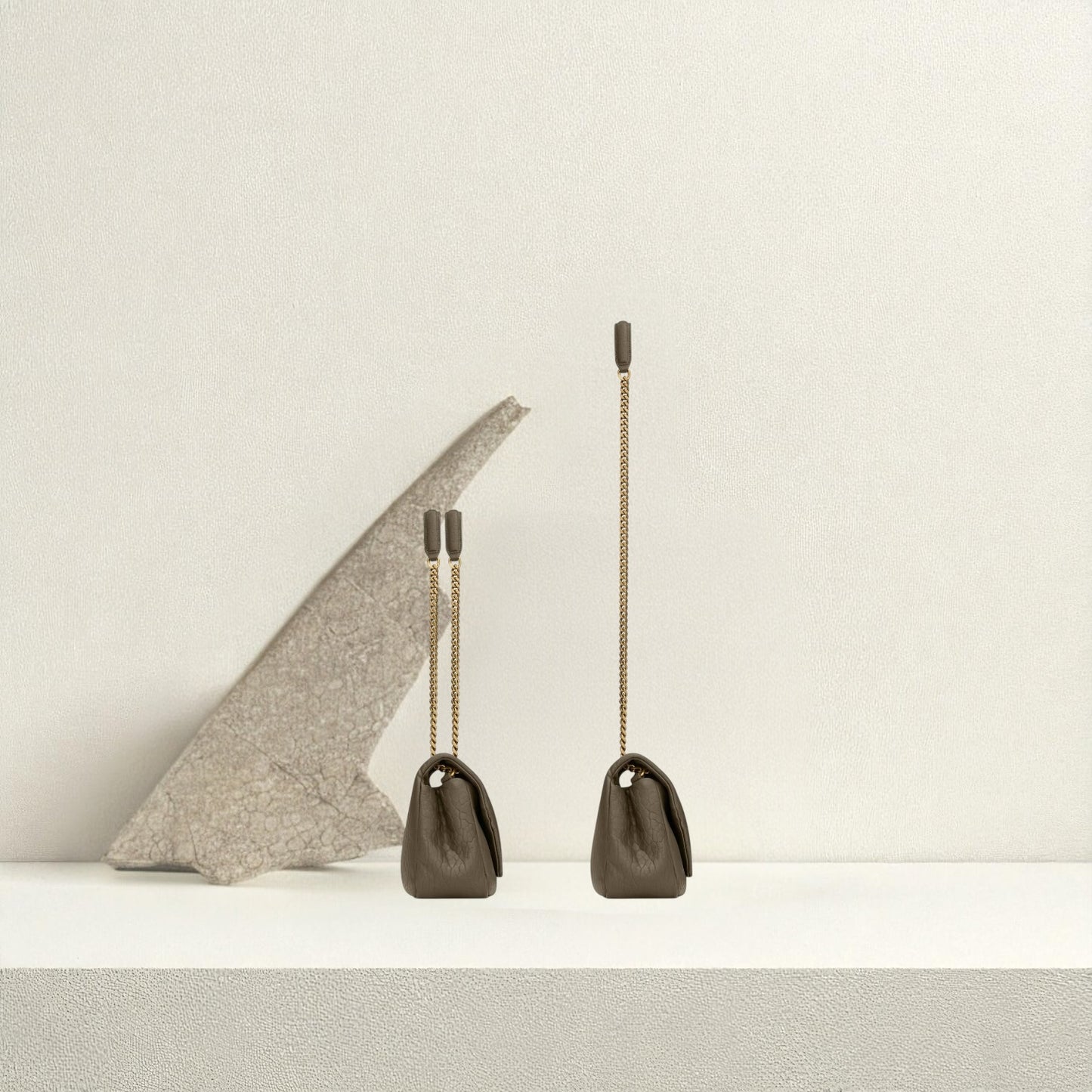 Saint Laurent Calypso Large in Pelle Martellata Color Muschio