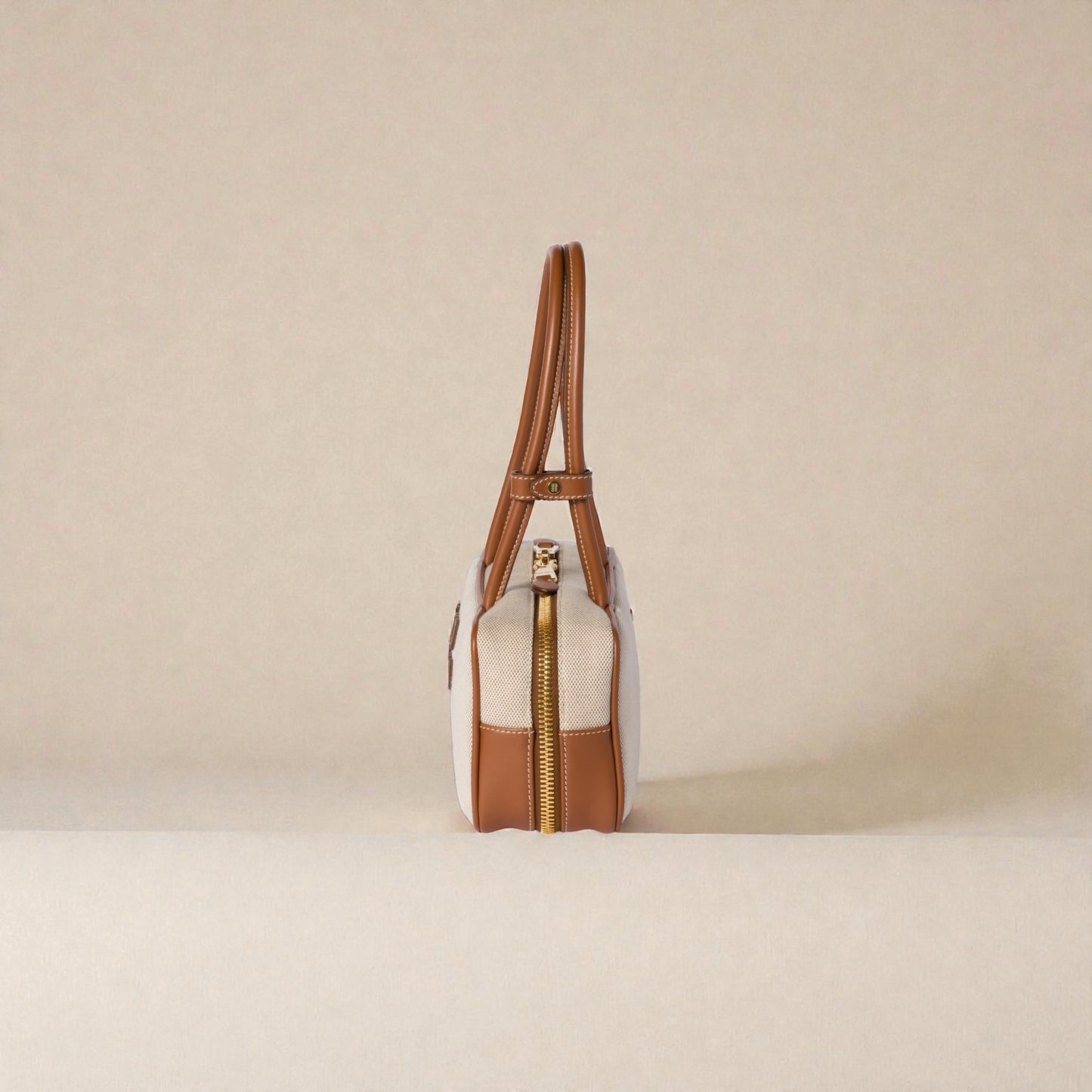 Miu Miu Beau Tote Bag – Colore Sabbia