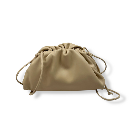 Bottega Veneta Mini Pouch Almond liscia