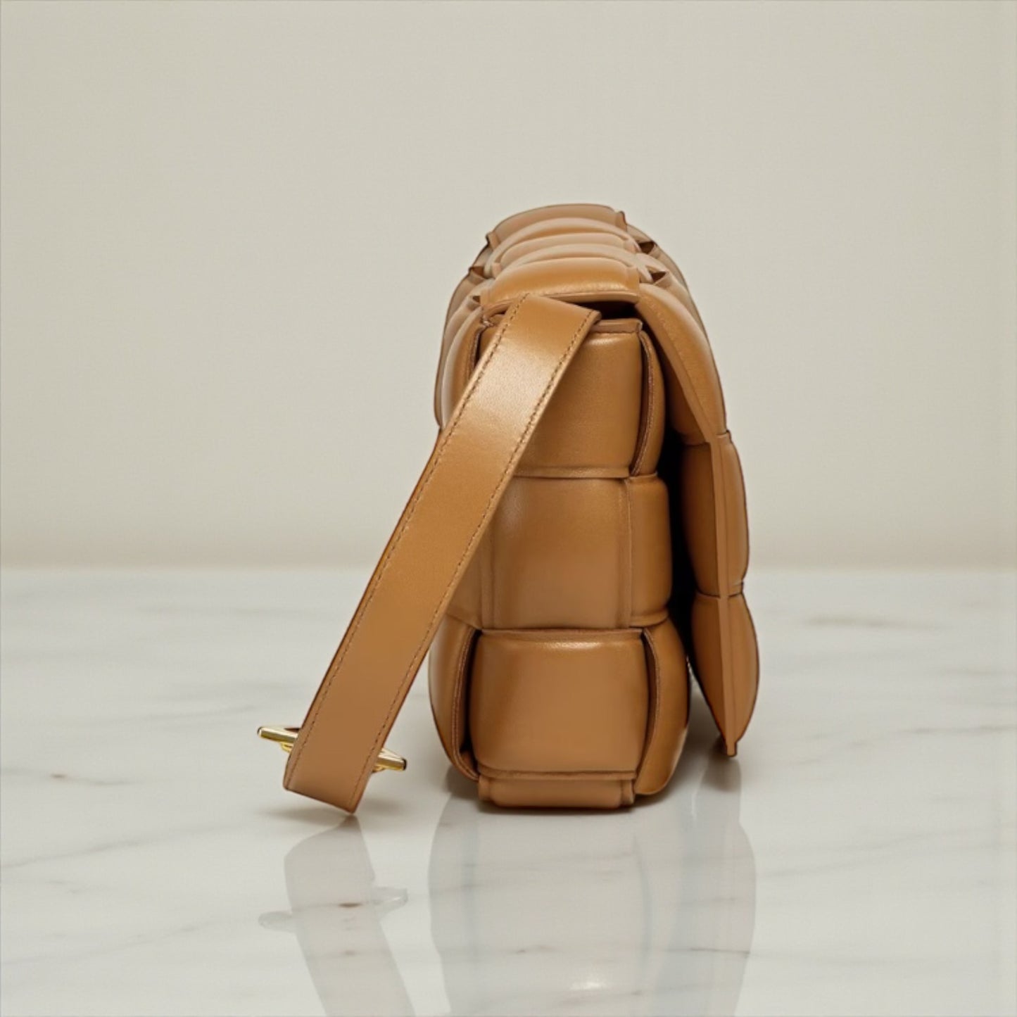 Bottega Veneta Cassette Color Caramello