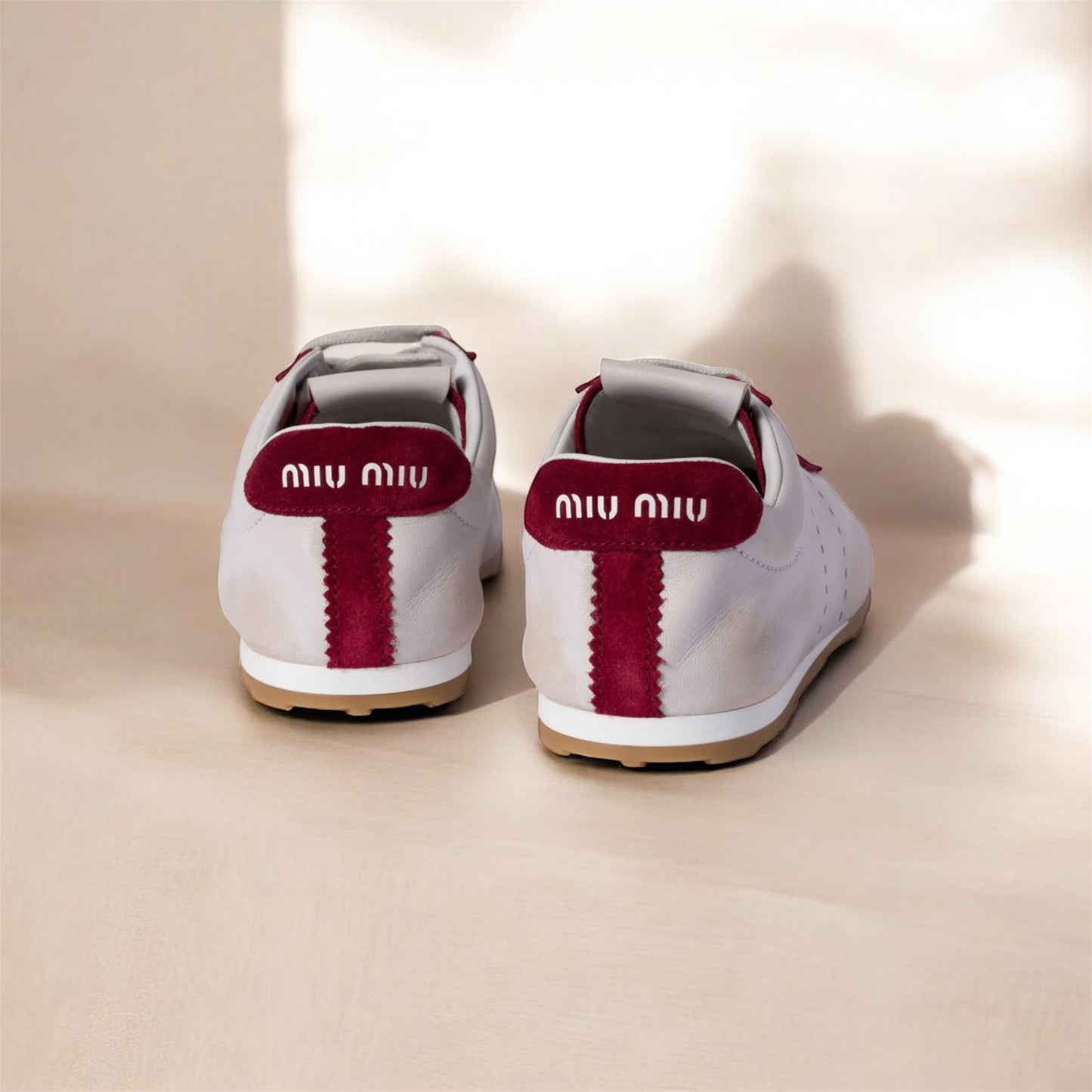 Miu Miu Plume Sneakers – Bianche e Rosse