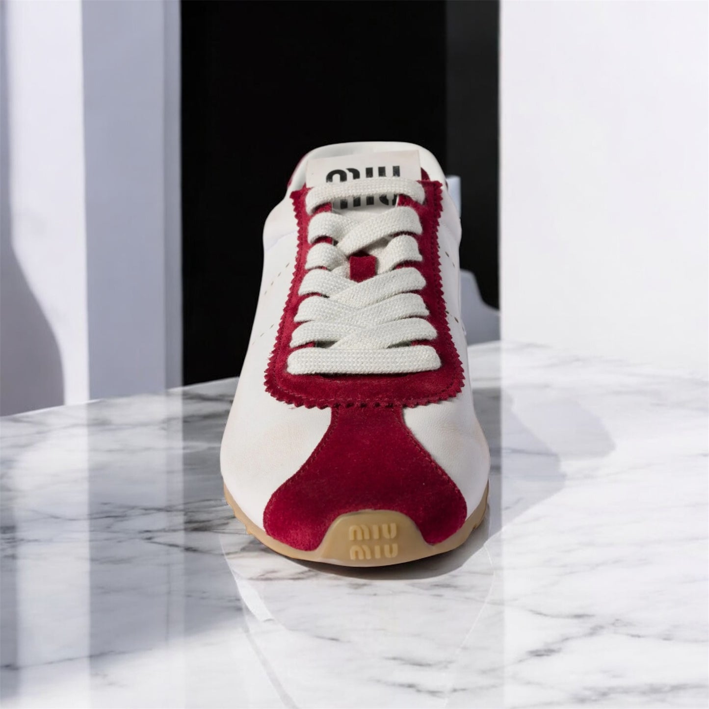 Miu Miu Plume Sneakers – Bianche e Rosse