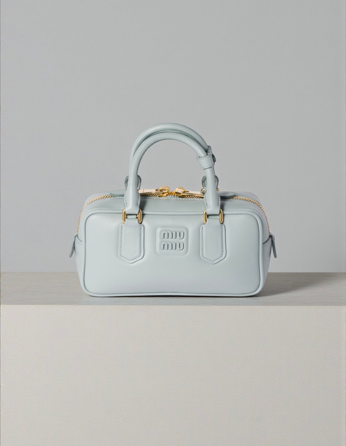 Miu Miu Borsa Arcadie Regular Ghiaccio