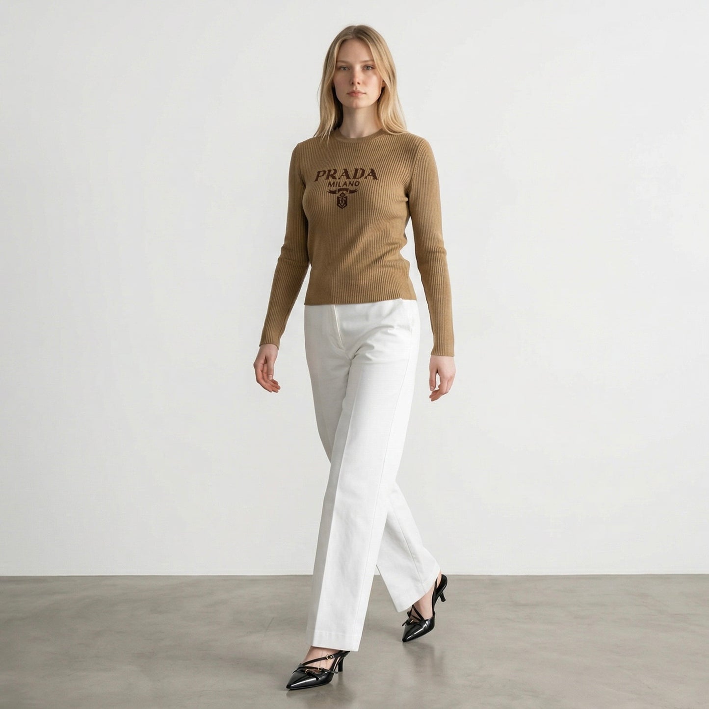 T-shirt girocollo Prada nocciola