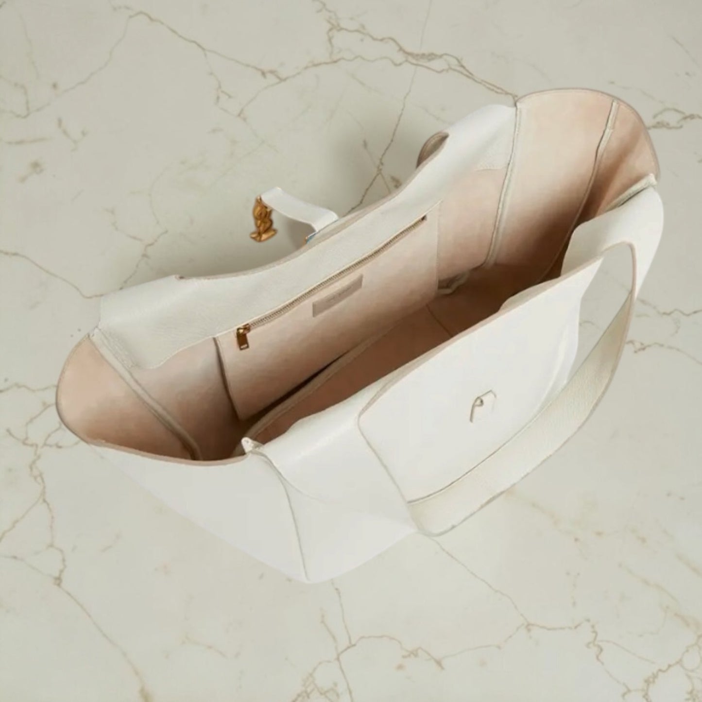 Saint Laurent Le 5 à 7 Bea Bianco