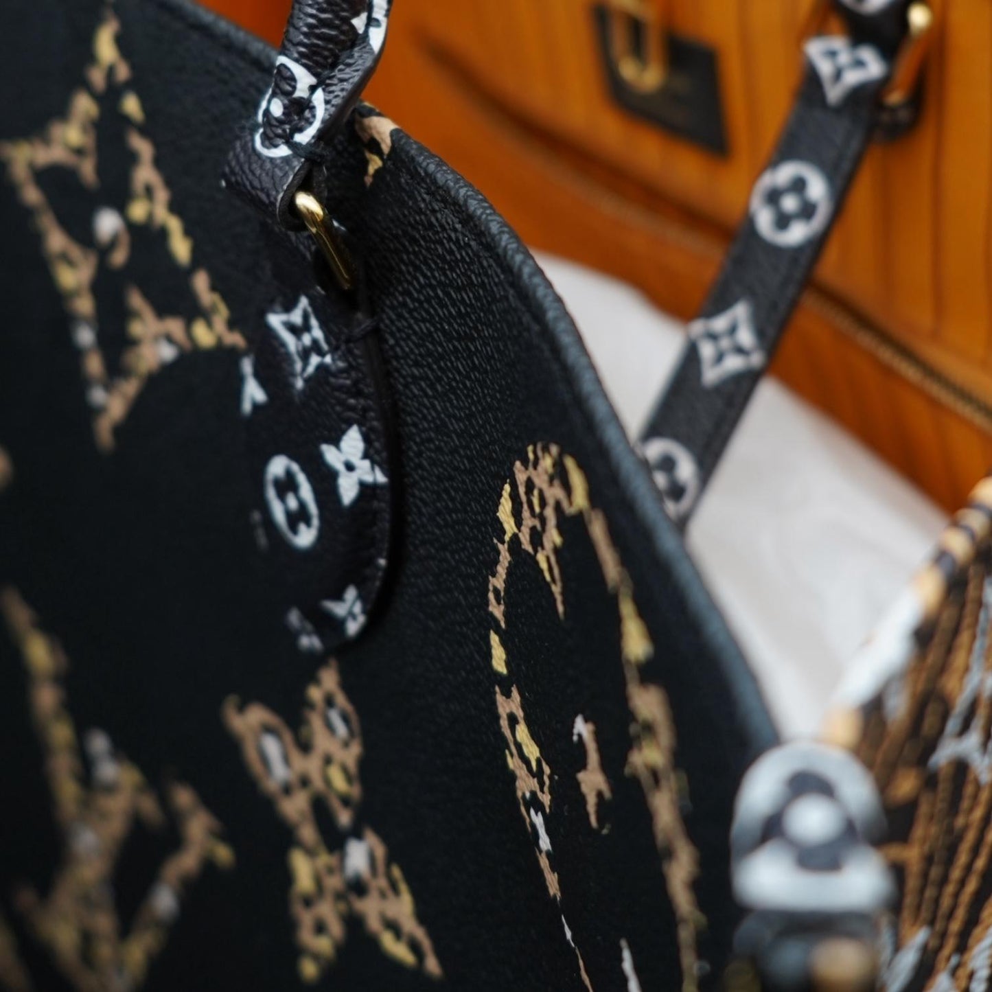 Louis Vuitton OnTheGo GM – Edizione Animalier