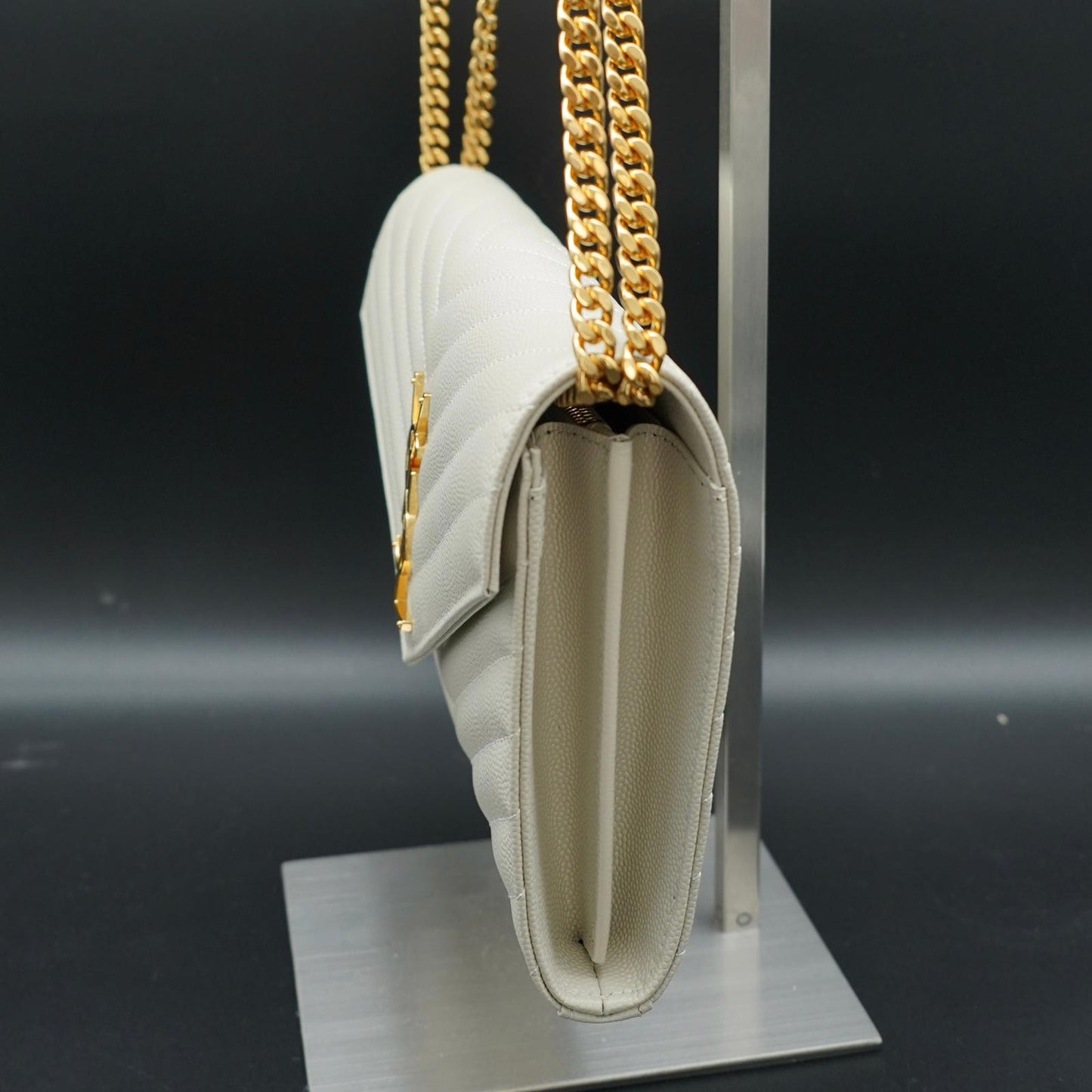 Saint Laurent Pochette con Catena Cassandre White