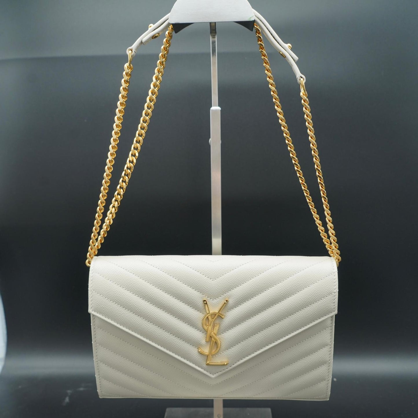 Saint Laurent Pochette con Catena Cassandre White