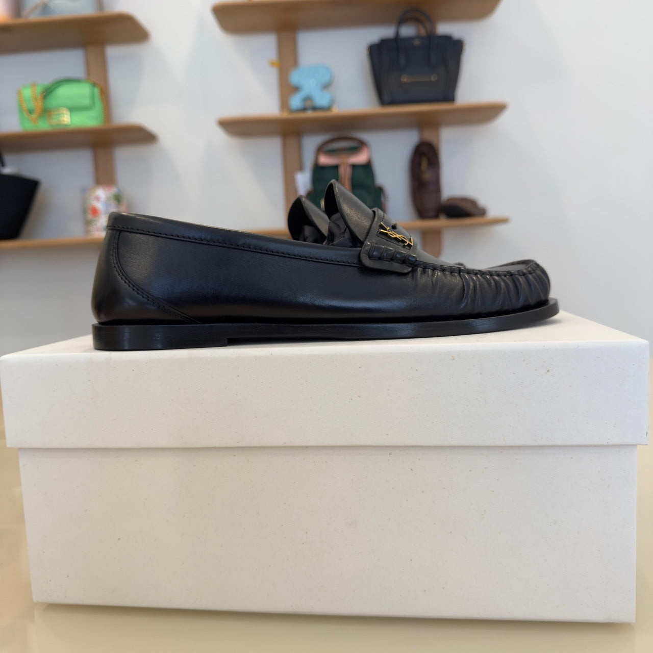 Saint Laurent Mocassini in pelle nera
