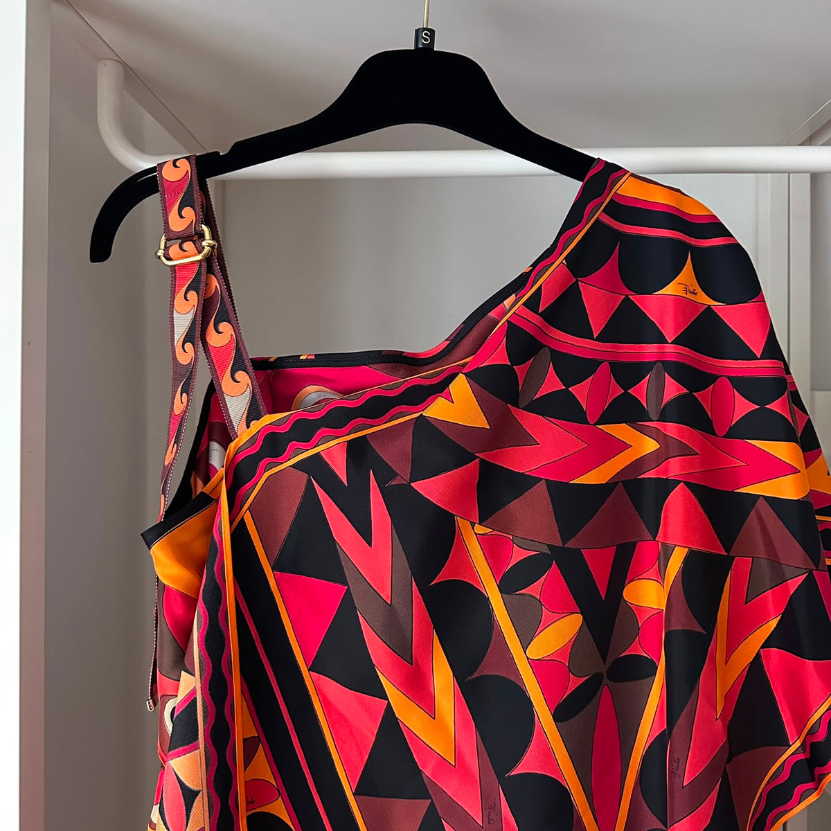 Pucci abito monospalla rosso