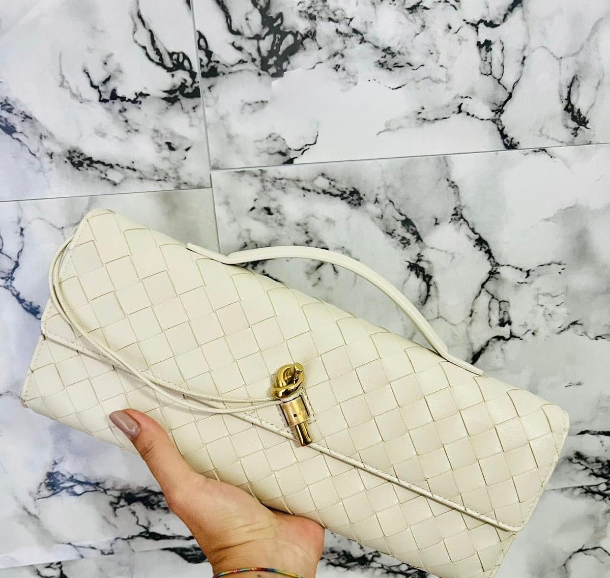 Bottega Veneta Clutch Andiamo White